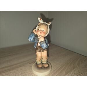 Vintage Hummel Figurine "Boy With Toothache" TMK 2 #217 5.5" Goebel Germany